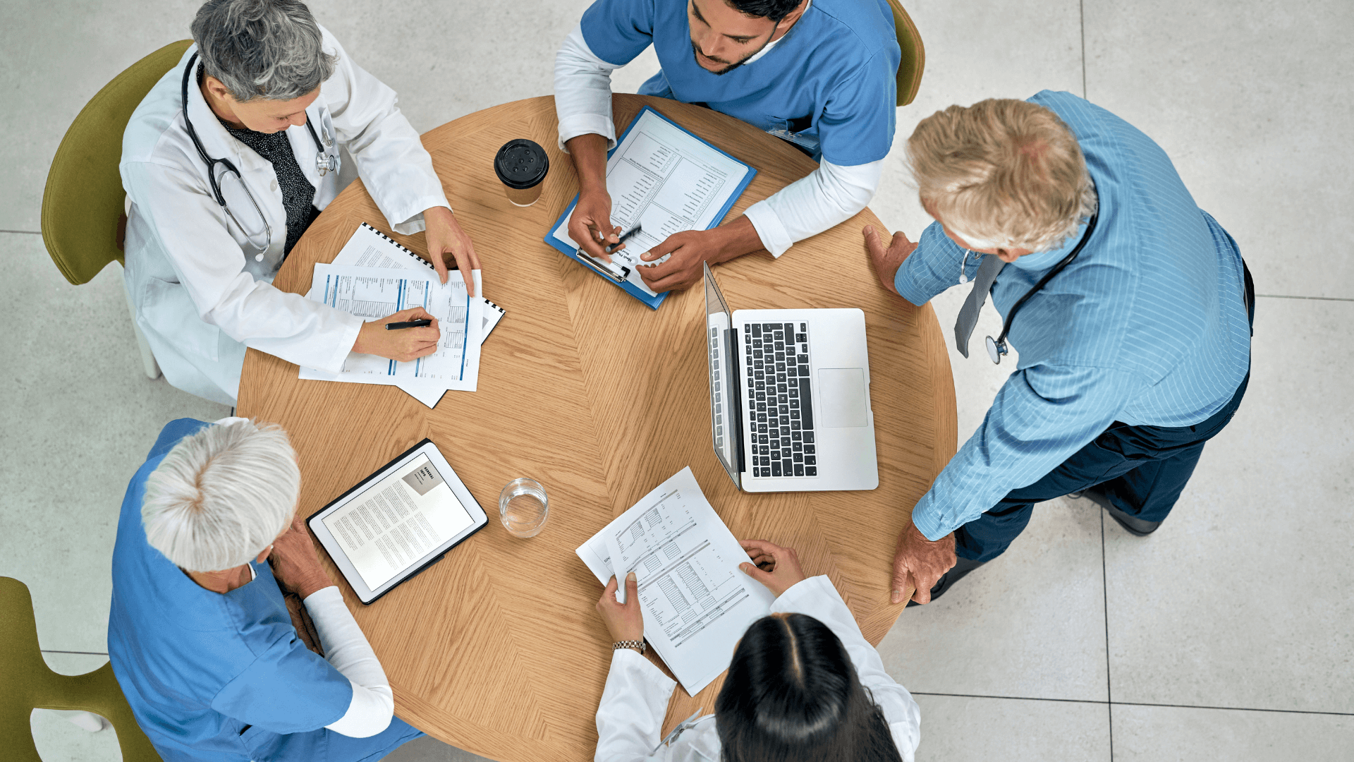 Raportowanie ESG w ochronie zdrowia i branży farmaceutycznej